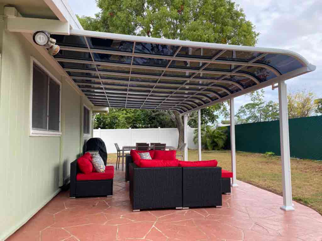 Curved Roof aluminum patio cover protects furnitures from rain